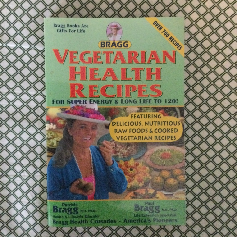 Bragg Cookbook Vegetarian Health Recipes Paperback for energy & long life